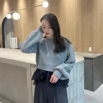 미사용 새상품 COCODEAL 페플럼 블라우스 x 퍼프 슬리브 니트 세트