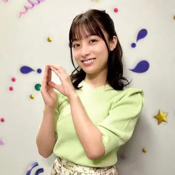 LILY BROWN 크로스 오픈 니트탑