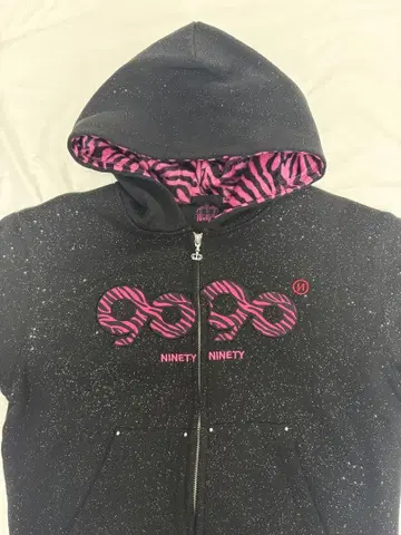 9090 글리터 지퍼 후드티