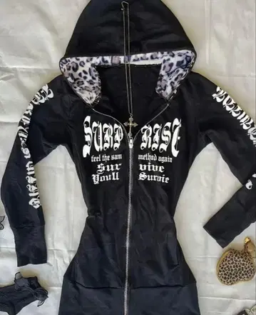 후드 부착 블랙 후드티 y2k