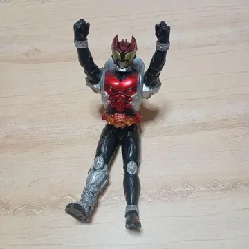 가면라이더 키바 가동식 피규어