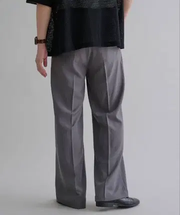 그레이 핀턱 슬랙스 s 사이즈