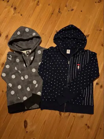 도트 무늬 후드 부착 후드티 2세트