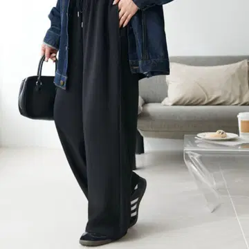 새상품 DISCOAT [ 드레이프감 이지 팬츠/블랙 ] M 사이즈