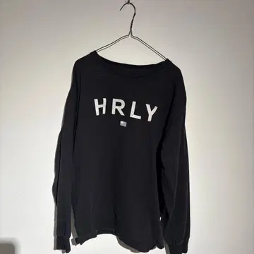 HRLY 블랙 크루넥 맨투맨