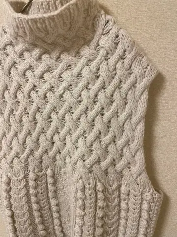 새상품 이에나 핸드니트 ARAN 베스트 니트 베스트 IENA