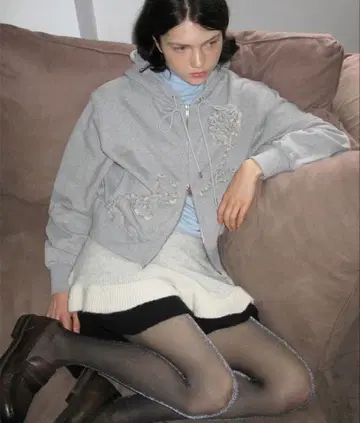 sinoon Rose Frill Hoodie Zipup