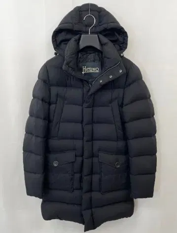 [할인] Herno 블랙 다운 자켓