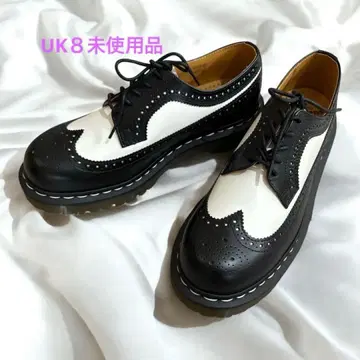 미사용 새상품 단종 닥터마틴 화이트 블랙 윙팁