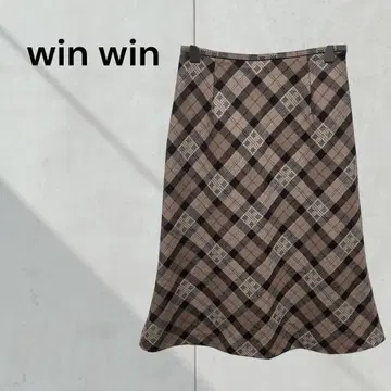 윈윈 체크 미디 스커트 울 소재 고급 페미닌