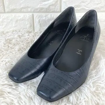 컨디션 최상 리즈라피네 펌프스 네이비 23cm 일본제