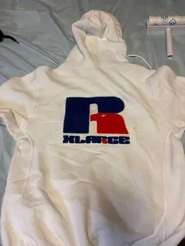 XLARGE 화이트 후드 부착 후드티