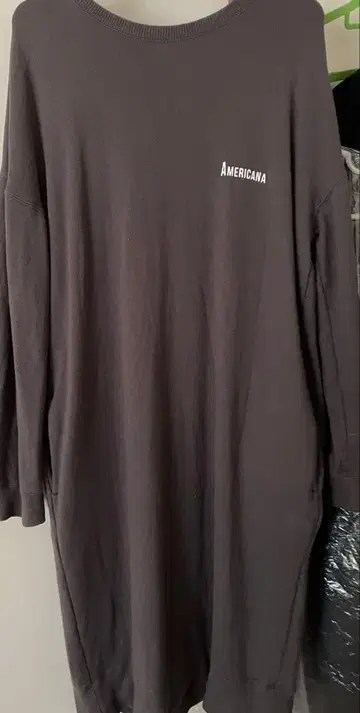 AMERICANA 아메리카나 긴팔 맨투맨 원피스 그레이블랙