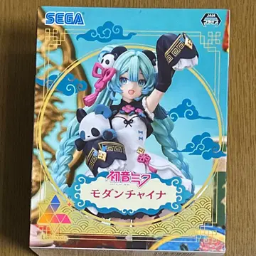 하츠네 미쿠 모던 차이나 피규어