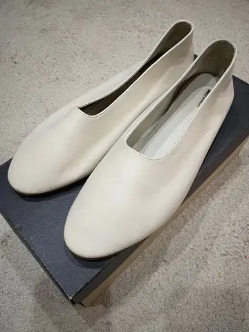 화이트 플랫슈즈 38.5