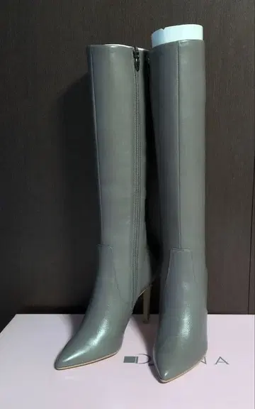DIANA 미사용 새상품 그레이 스무스 롱 부츠 22cm