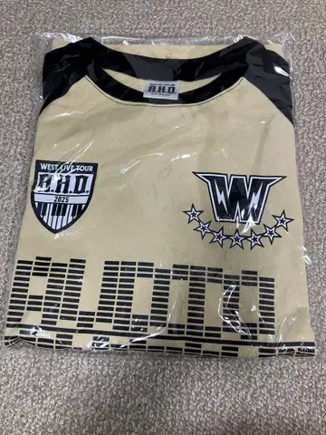 WEST. AHO 투어 T셔츠 미개봉 새상품