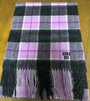 안나수이 머플러