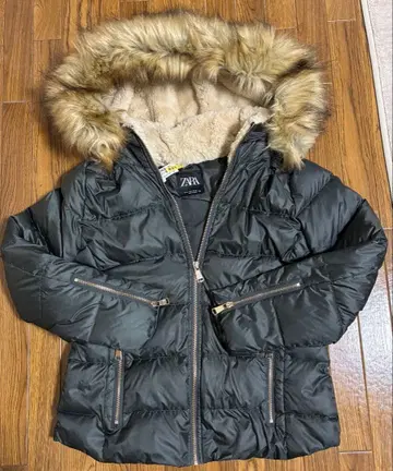 ZARA 하자품 퍼(fur) 장식 다운 자켓