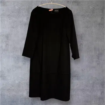 블랙 7부 소매 무릎 기장 원피스 캐시미어 혼방