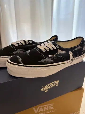 VANS x 하나이 유스케 [오센틱]