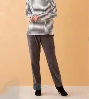 레리안 코듀로이 조 스트레치 팬츠 사이즈 17 카키