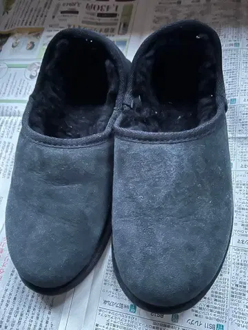 EMU Australia 스웨이드 슬립온 블랙