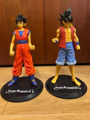 드래곤볼 Z x ONE PIECE 콜라보 DX 조립식 피규어 세트
