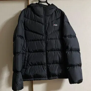 [ FILA ] 블랙 다운 점퍼 [ XO ]