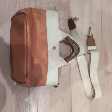 breath topkapi 오렌지 화이트 숄더백