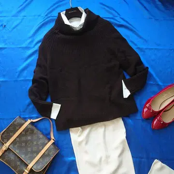 성숙한 코디 플라주 Plage 풀오버 니트 보틀넥 타입 브라운 계열