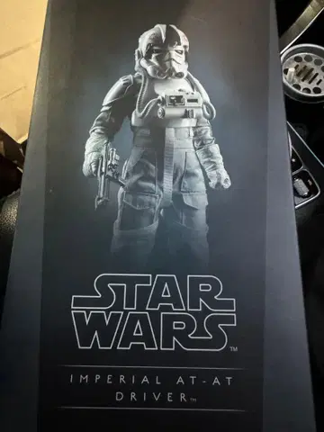 스타 워즈/ 밀리터리즈 오브 스타 워즈 AT-AT 파이롯트