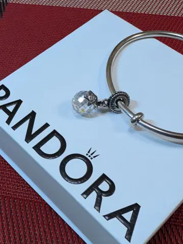 Pandora 미러볼 참