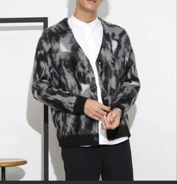 모헤어 라이크 아트 패턴 가디건