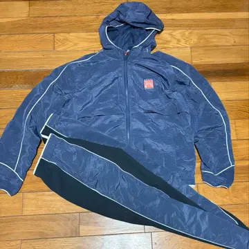 UNDER ARMOUR 나일론 셋업 저지