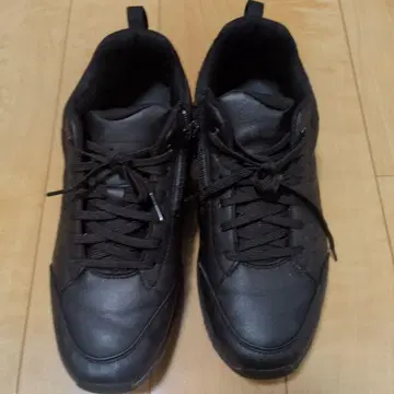 새상품급 겨울 신발 스니커즈