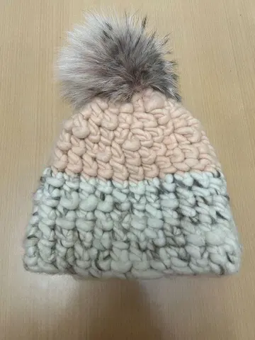 Mischa Lampert 폼폼 포함 니트 모자 비니