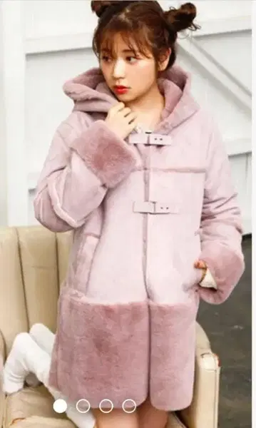 무스탕 코트 NICE CLAUP