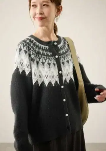 로페피크닉 노르딕 무늬 가디건