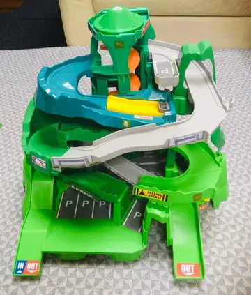 [ 무료배송 ] 토미카 월드 트윈 코스 산길 드라이브 토미카 부품 부족