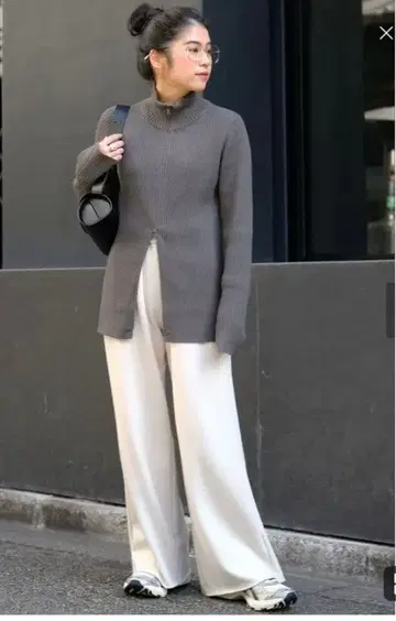 [ 시착만 한 상품 ] 더블 집업 스웨터 프리 사이즈