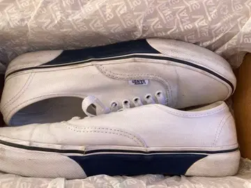 VANS 오센틱 화이트/네이비