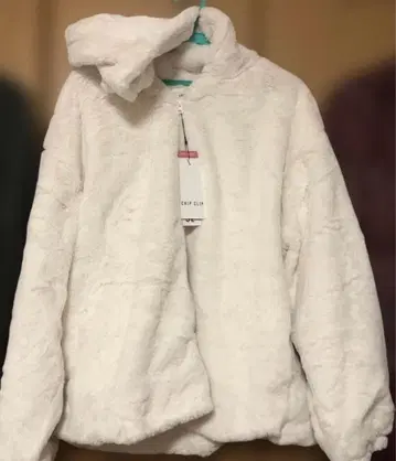 화이트 후드 부착 퍼 점퍼 여성용 3L 사이즈 새상품 아베일