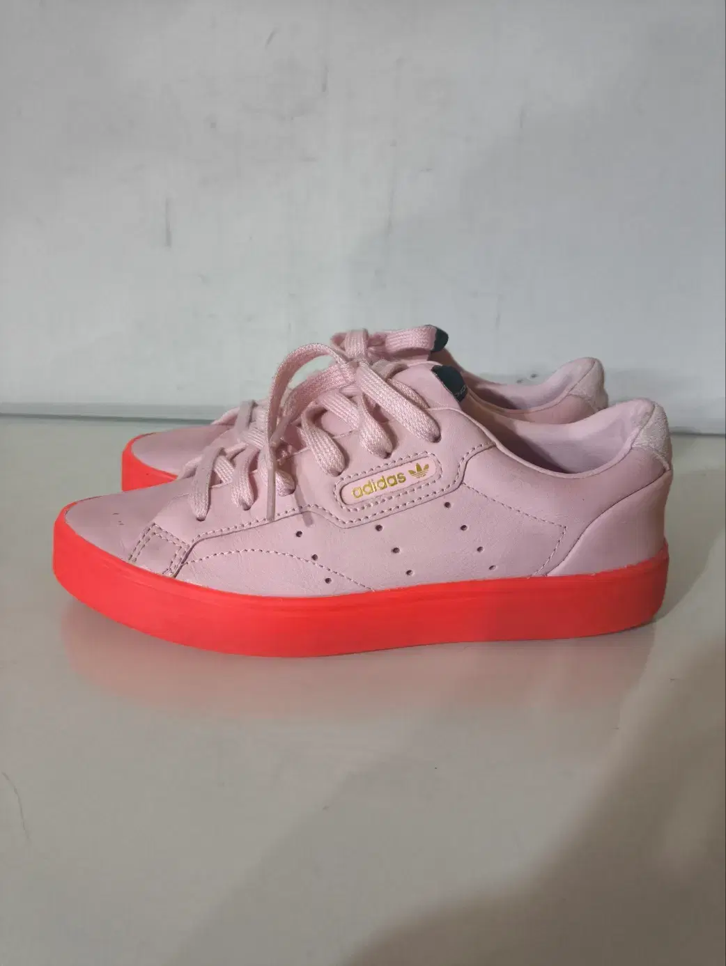 220mm Adidas Sleek Diva Red Kendall Jenner Sneakers