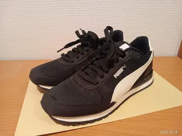 PUMA 블랙 스니커즈