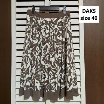 DAKS 플레어 스커트 사이즈 40 잎 패턴