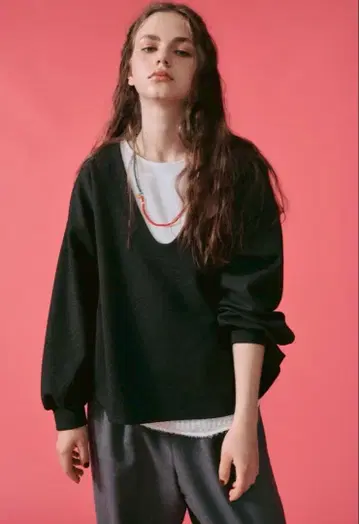 [ LE MELANGE ] U넥 오버 풀오버 다크 그레이