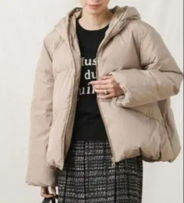 FAVORI 후드 부착 베이지 다운 자켓