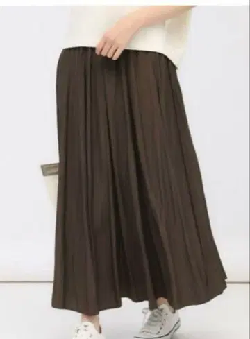 [ 미사용 ] UNTITLED 허리밴딩 파우더 크로스 롱 스커트