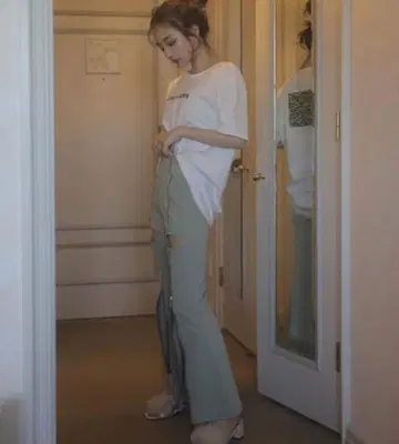 melt the lady 컷 아웃 슬랙스 팬츠